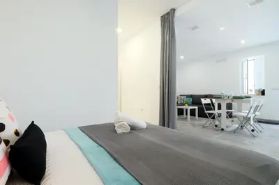 Plano de Acogedor LOFT en Bajo CENTRICO