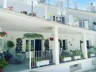 Edificio en el que se encuentra el hotel cápsula