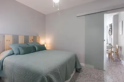 Cama o camas de una habitación en AvantiStays Huerto del Rey, acogedor y con encanto