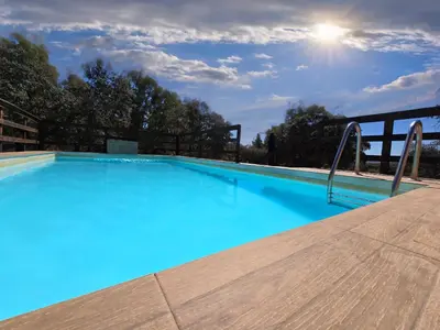 Piscina en o cerca de Casa Rural con skatepark y piscina 