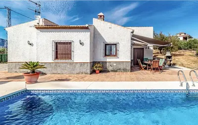 Piscina en o cerca de Cortijo Sylvestris