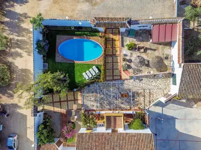 Piscina en o cerca de Cortijo del Coco