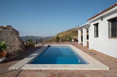 Piscina en o cerca de Villa with views and private pool near Malaga.