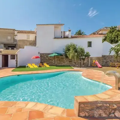 Beautiful Home In Periana With Kitchen