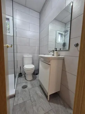 Un baño de Enjoy Sevilla Familia