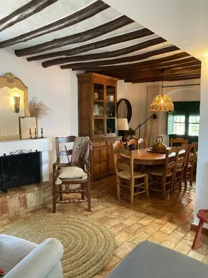 Zona de estar de Elegant Villa in Montilla with Private Pool
