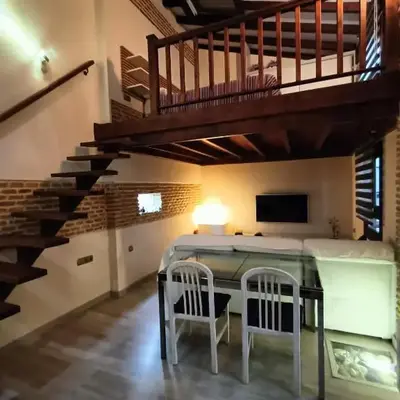 COSY DOUBLE ROOM + PRIVATE BATHROOM SEVILLA CENTER