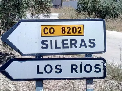 Certificado, premio, señal o documento que está expuesto en Casa La Rosa