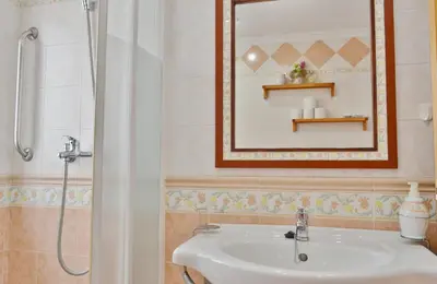 Un baño de SunShine Buen Pastor