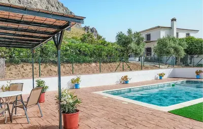 Piscina en o cerca de Nice Home In Cañete La Real