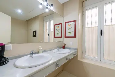 Un baño de Veoapartment Alhóndiga Bajo