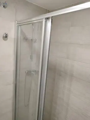 Un baño de Loft Abril