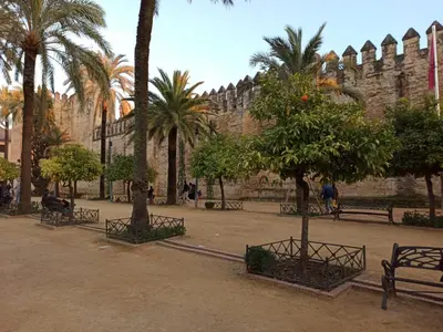 Plano de Amor, emoción y más, Auténtico apartamento céntrico climatizado,con wifi, cercano a la catedral y estaciones