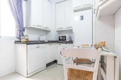 Una cocina o zona de cocina en Ideal apto 1 hab 4 px acogedor y buenas calidades