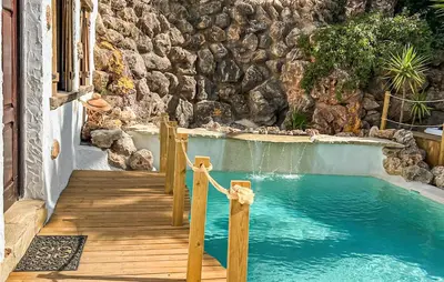 Plano de Lovely Home In Rute With Wifi