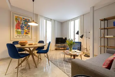 Zona de estar de Alkazar Gardens Old Town 6 pax