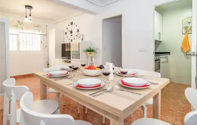 Una cocina o zona de cocina en Lovely Apartment In Córdoba With Wifi