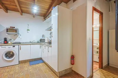 Una cocina o zona de cocina en Loft B2, Apartment in Seville