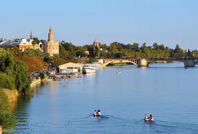 Vista de un río cerca de este apartamento