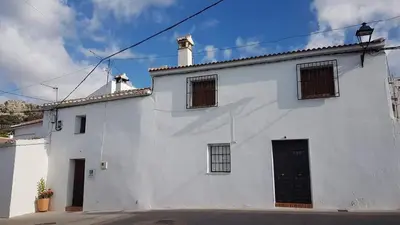 Edificio en el que se encuentra la casa o chalet