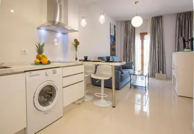 Una cocina o zona de cocina en APARTAMENTOS LOS MORILES
