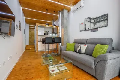 Una cocina o zona de cocina en Apartamento de diseño centro Sevilla. WiFi/AC