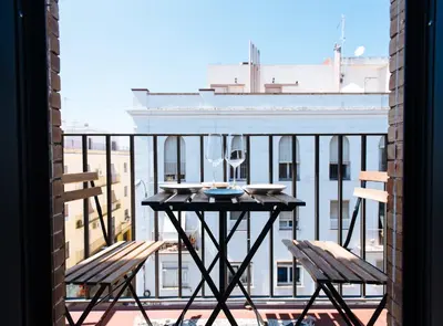 Un balcón o terraza de OMM Suites Sevilla