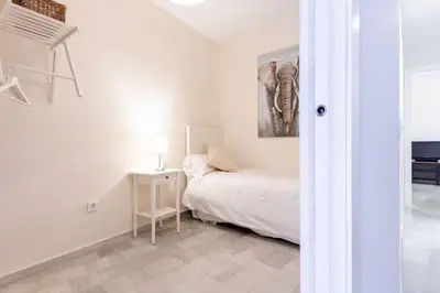 Cama o camas de una habitación en Divina Central Style by Valcambre