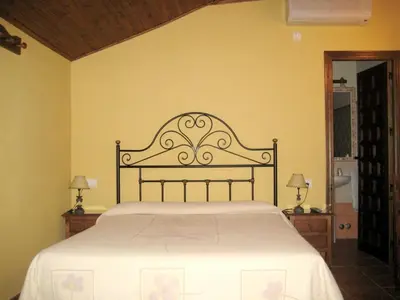Cama o camas de una habitación en Charming House in Hornachuelos with Shared Pool