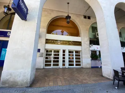 Fachada o entrada de Portico Sevilla