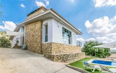 Piscina en o cerca de Stunning Home In Villaharta