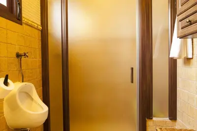 Un baño de Cortijo La Algallumbilla