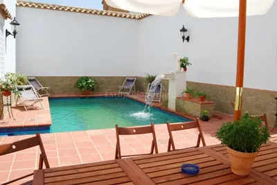 Piscina en o cerca de Casa Rural La Casa De Maita