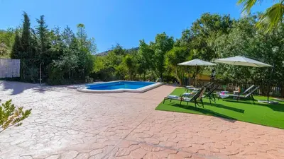 Piscina en o cerca de Villa El Molinillo Casabermeja by Ruralidays