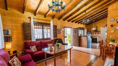 Zona de estar de Casita de Madera Ardales by Ruralidays