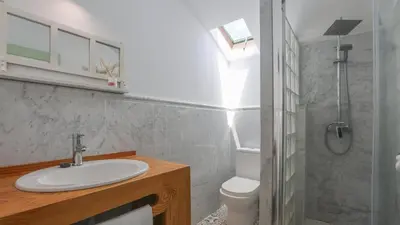 Un baño de Casa Huerta El Fontanarillo Montemayor by Ruralidays
