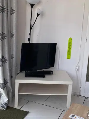 Una televisión o centro de entretenimiento en The hidden Place