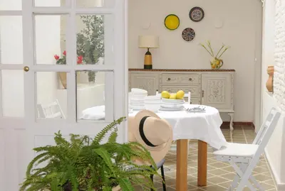 Plano de CASA LEÓN BLANCO CARMONA reformada céntrica con chimenea y terraza con vistas