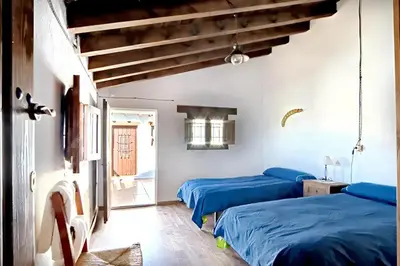 Cama o camas de una habitación en Elegant Villa in Granada with Pool and Garden