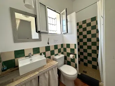 Un baño de CORTIJO RURAL FLOR DE CAZALLA