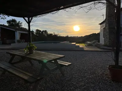 Amanecer o atardecer desde la casa o chalet o alrededores