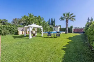 Jardín al aire libre en Casa Rural de Noa