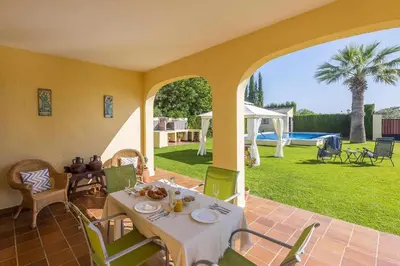 Piscina en o cerca de Casa Rural de Noa