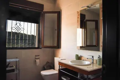 Un baño de Casa Rural Era · 12 personas y mascotas · Córdoba