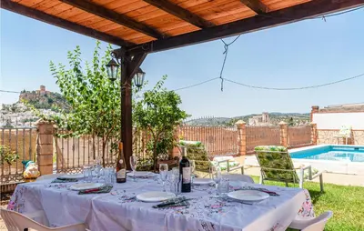 Piscina en o cerca de 3 Bedroom Gorgeous Home In Montefrio