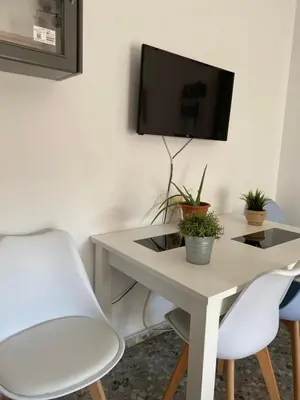 Una televisión o centro de entretenimiento en Sevilla Centro Histórico Cerca Estación AVE