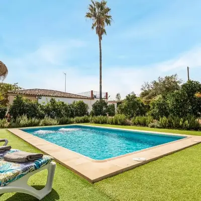 Amazing Home In Casariche With Wifi