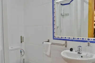 Un baño de SunShine Villa
