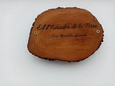 Certificado, premio, señal o documento que está expuesto en EL MIRADOR DE LA TORRE