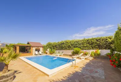 Piscina en o cerca de Cubo's Villa Torres Ardales